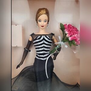 VINTAGE 1999 40th Anniversary Barbie Collector Edition Mattel